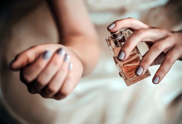 Nước hoa tạo bầu không khí tươi mới