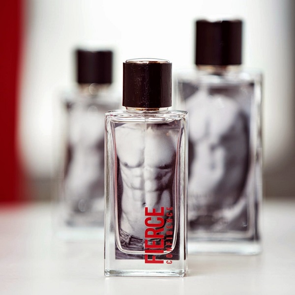 Abercrombie & Fitch Fierce Confidence là một lựa chọn phổ biến dễ dùng