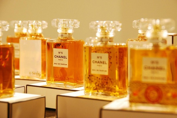 Hãng nước hoa Chanel không còn xa lạ với người yêu nước hoa