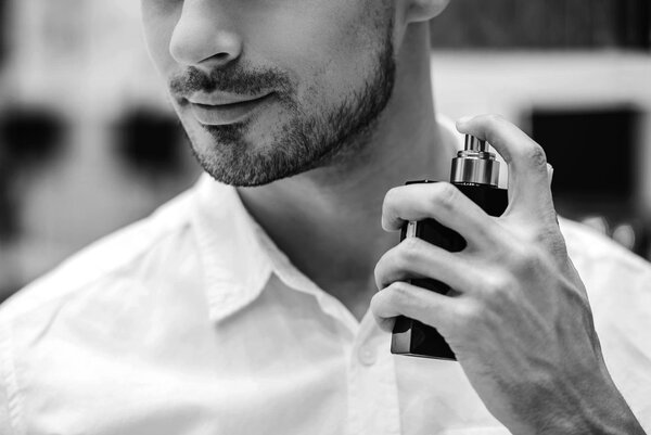 Lưu ý khi xịt nước hoa