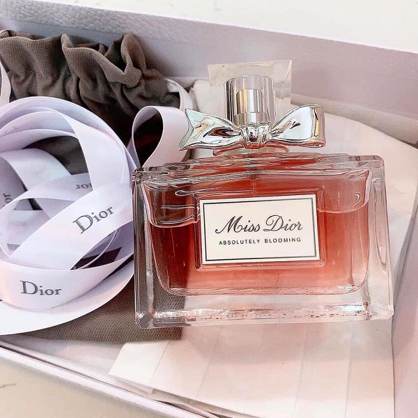 Miss Dior Absolutely Blooming mang đến một mùi hương tươi trẻ