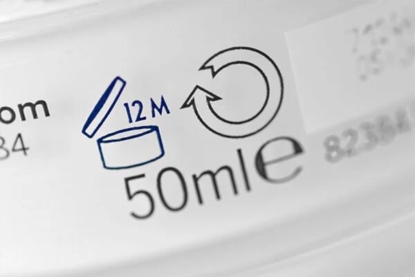 Hạn sử dụng của nước hoa được in trên bao bì