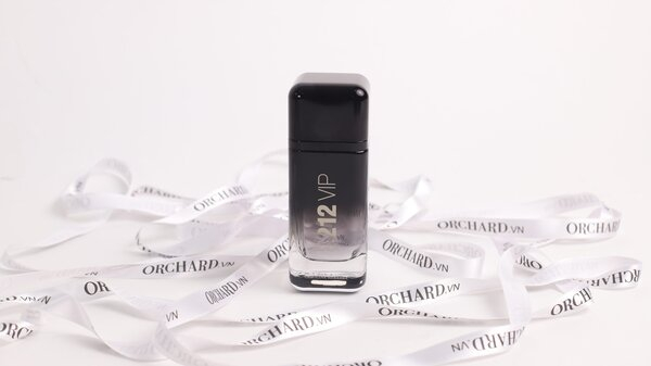 Nước Hoa Carolina Herrera 212 Vip Black EDP, 100ml