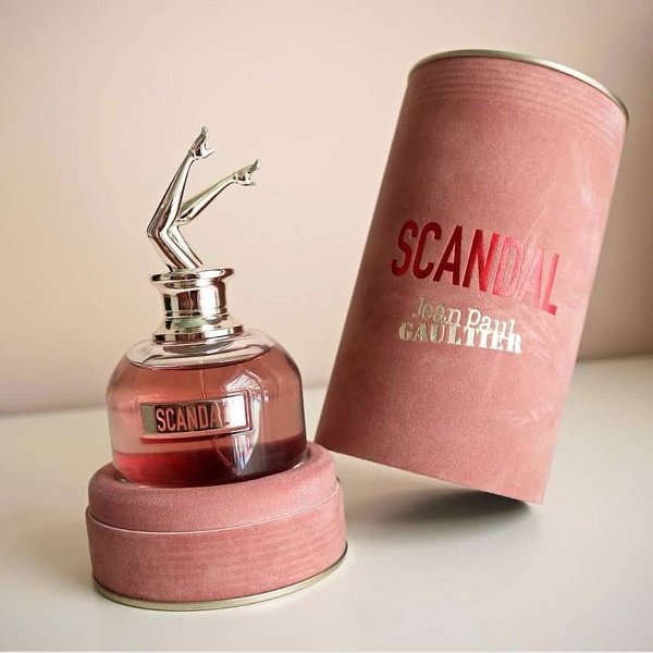 Chai nước hoa Jean Paul Gaultier Scandal có một mùi hương ngọt ngào