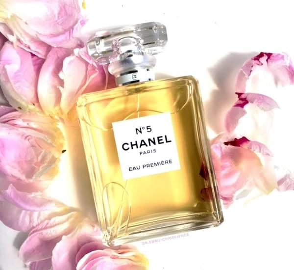 Chanel No5 Eau De Parfum là một biểu tượng trong ngành nước hoa