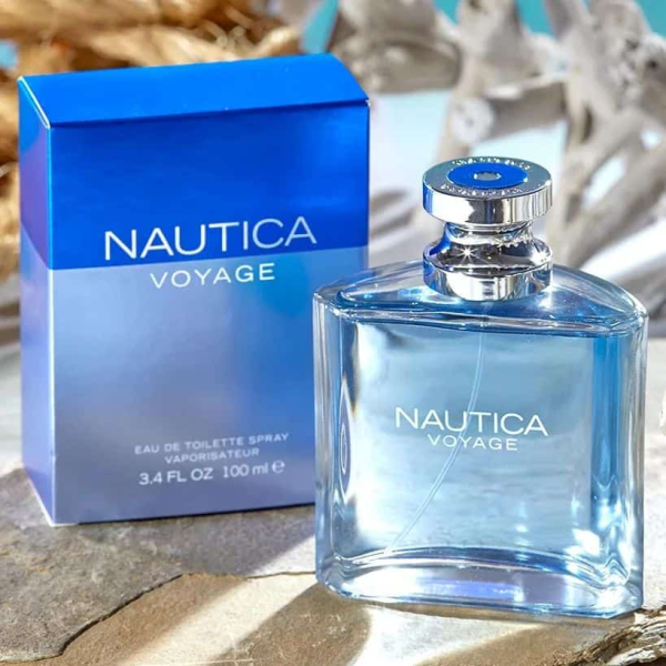 Nautica Voyage EDT là nước hoa chai màu xanh dương thơm lâu