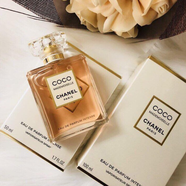 Chanel Coco Mademoiselle Intense mang đến một mùi hương màu vàng