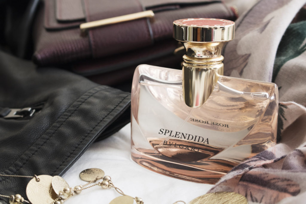 Bvlgari Splendida Rose Rose là một sự pha trộn độc đáo - nước hoa mùi phấn cho nữ