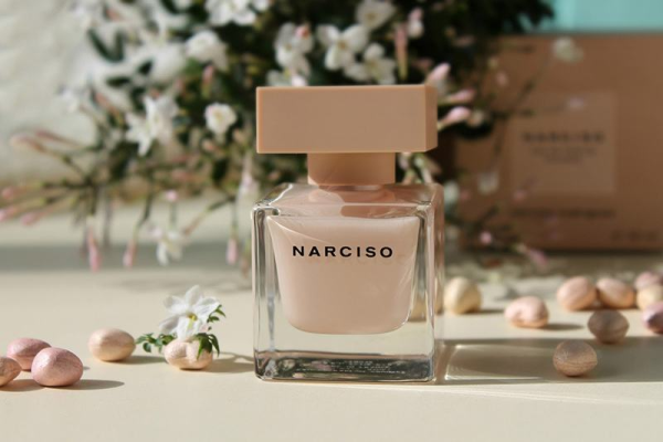 POUDREE – Narciso Rodriguez mang đến sự pha trộn hoàn hảo