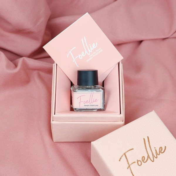 Nếu bạn yêu thích sự ngọt ngào, lãng mạn thì Eau De Innerb Perfume Bijou màu hồng