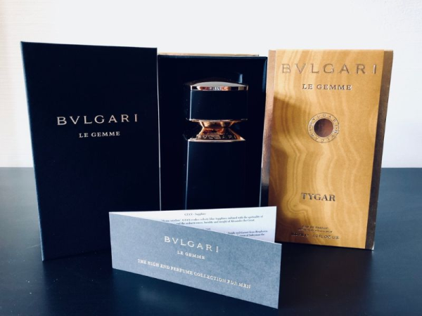 Bvlgari nam Le Gemme Tygar là một tuyệt tác nước hoa nam, chứa đựng vẻ đẹp hoang dã và mạnh mẽ của loài hổ