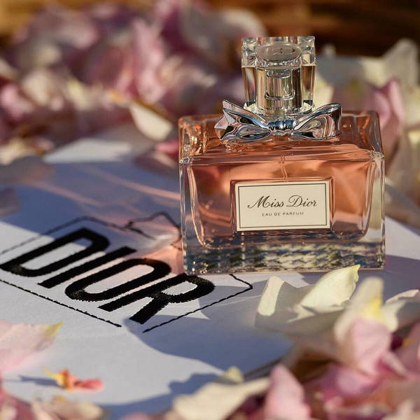 Dior không chỉ là một hãng nước hoa, mà là một cái tên đồng nghĩa với sự hoàn hảo và đẳng cấp