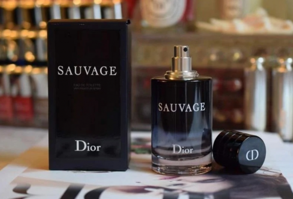Dior Sauvage – ông hoàng nước hoa nam trung niên